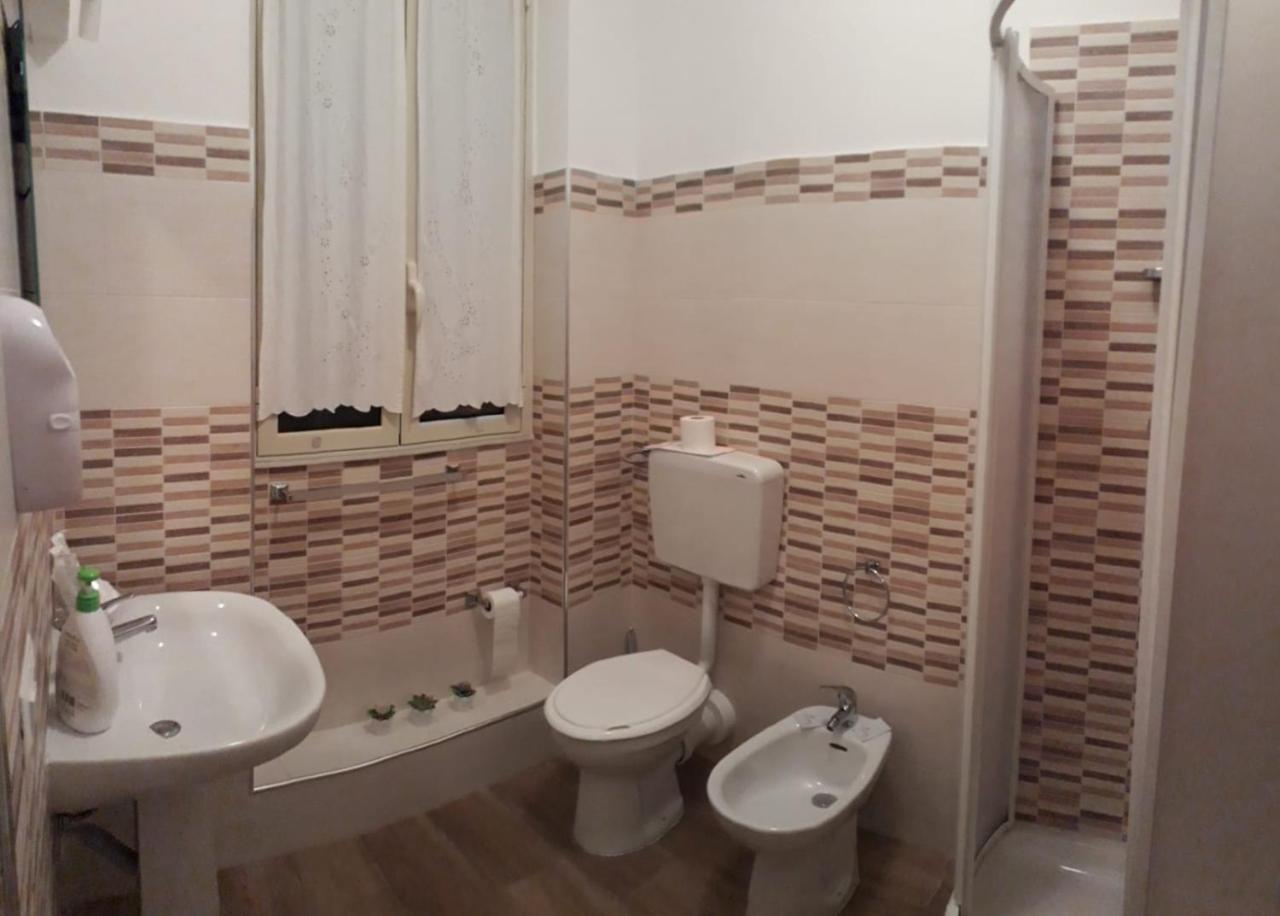 B&B A Casa Di Ale 巴勒莫 外观 照片